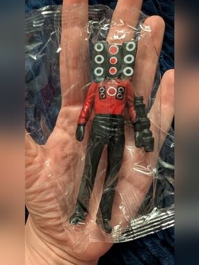 Skibidi Toilet Titanic Speaker Man Figurine Toy Figure PVC